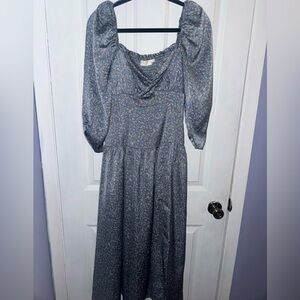 Puff sleeve dress